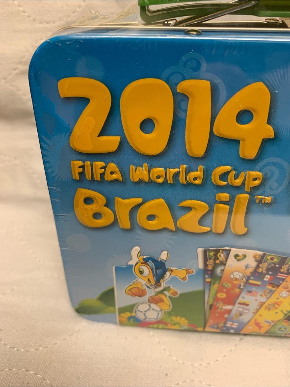 Kids Soccer Themed Tin Lunchbox - Brazil - FIFA CUP - - Picture 3 of 7